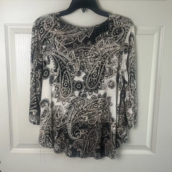 Ruby Rd. Top - Picture 4 of 4